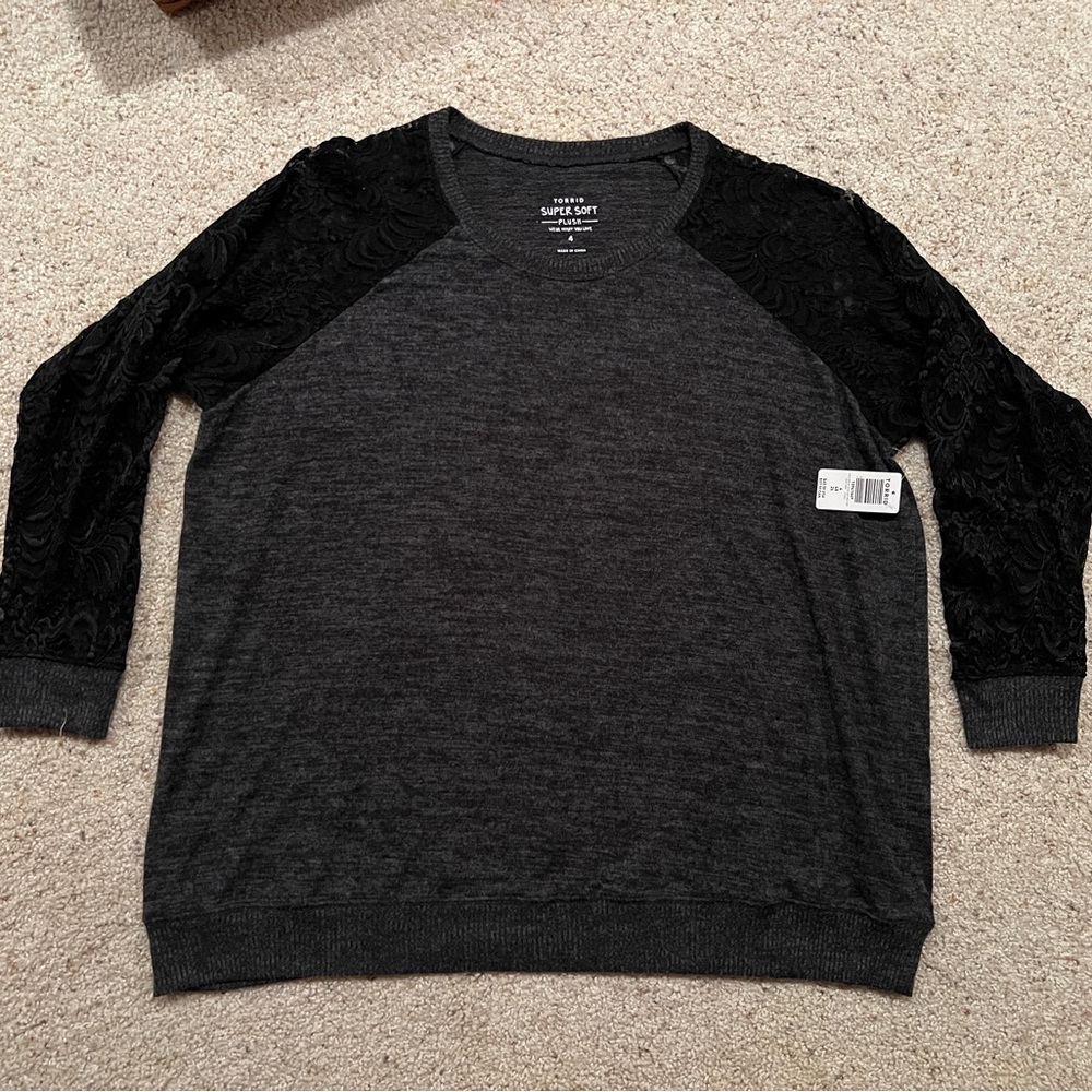NWT Torrid long sleeve top
